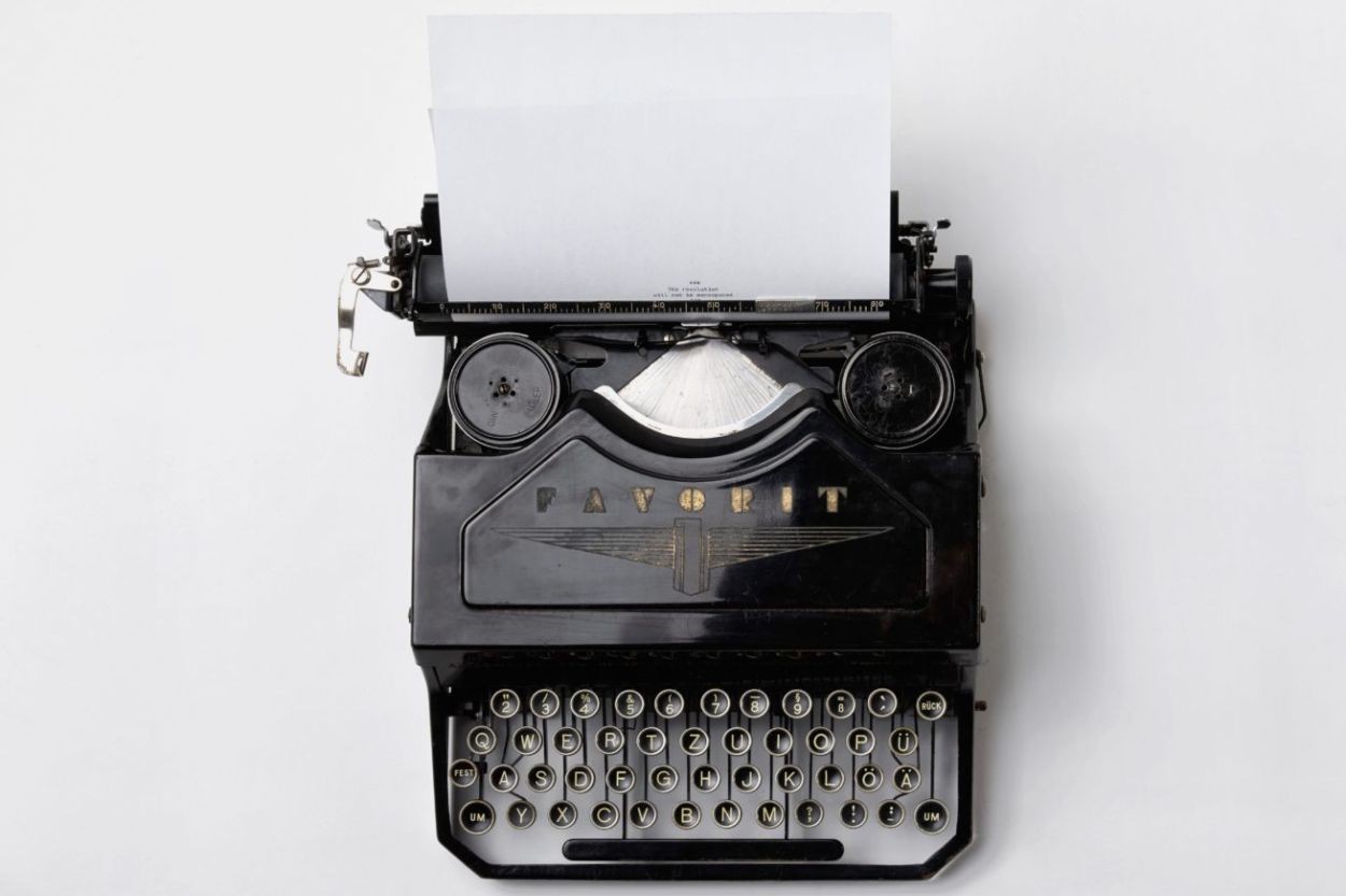 Typewriter 